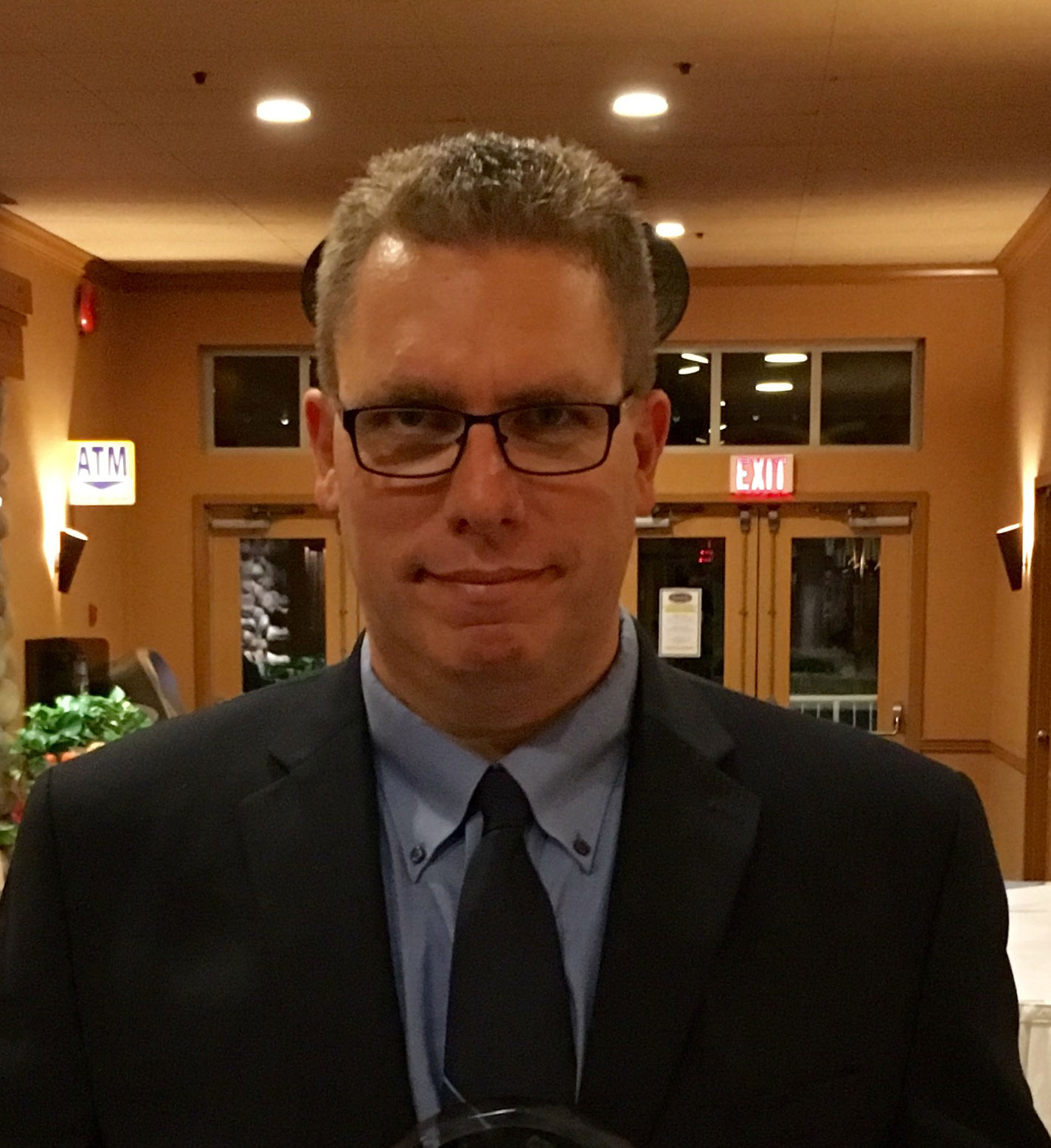 Senior Investigator Award Winner- Dr. Sam Wiseman